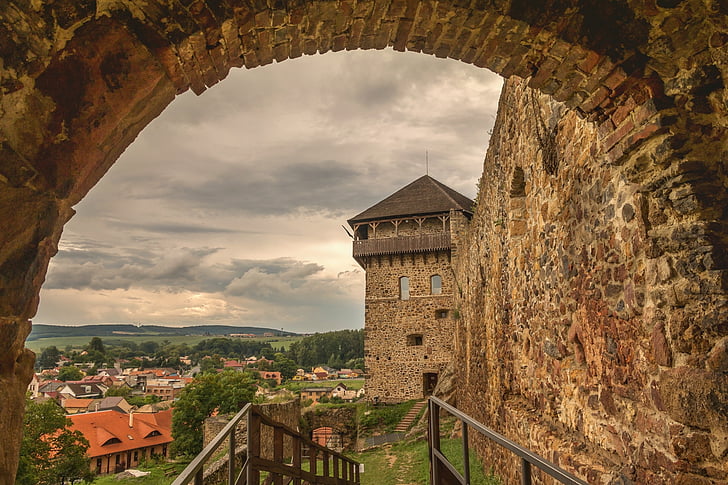 fiľakovo, fiľakovský castle, filakovský castle, castle, ruins, the ruins of the castle, slovakia