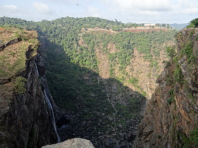 skrējiens kļūst, Western ghats, ūdenskritums, klints, Karnataka, Indija