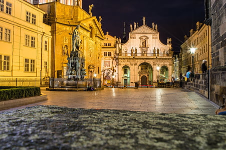 Прага, ніч, місто, Статуя, на Карлов міст, Ліхтарі, будинок