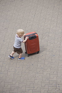 dziecko, życie, niezależne, gra, pieszo, walizka