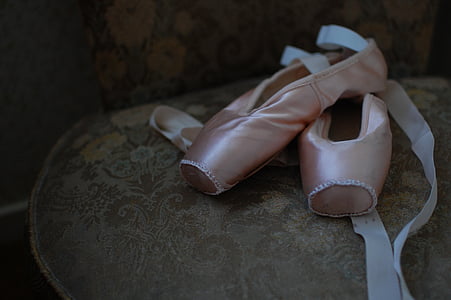 Baletni copatki, Pointe čevlji, balet, ples, balerina, saten, natikači
