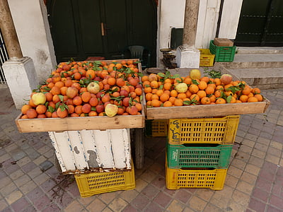 Orangen, Kisten, Stall