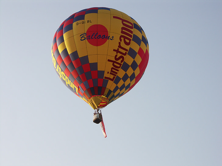 Szegecselő hőlégballon, léggömb, légi közlekedés, hőlégballon, menet közben, Sky, forró levegő