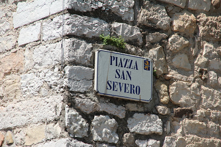 Piazza san severo, Itália, Garda