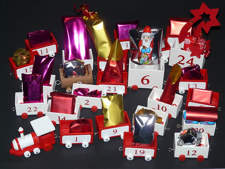 Julkalender, gåvor, Nicholas, tåg, vagnar, packade, överraskning