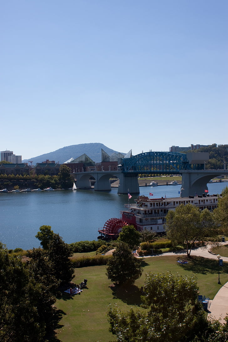 Chattanooga, Tennessee, Lookout mountain most, Coolidge park, říční loď, slunečno, Sunshine