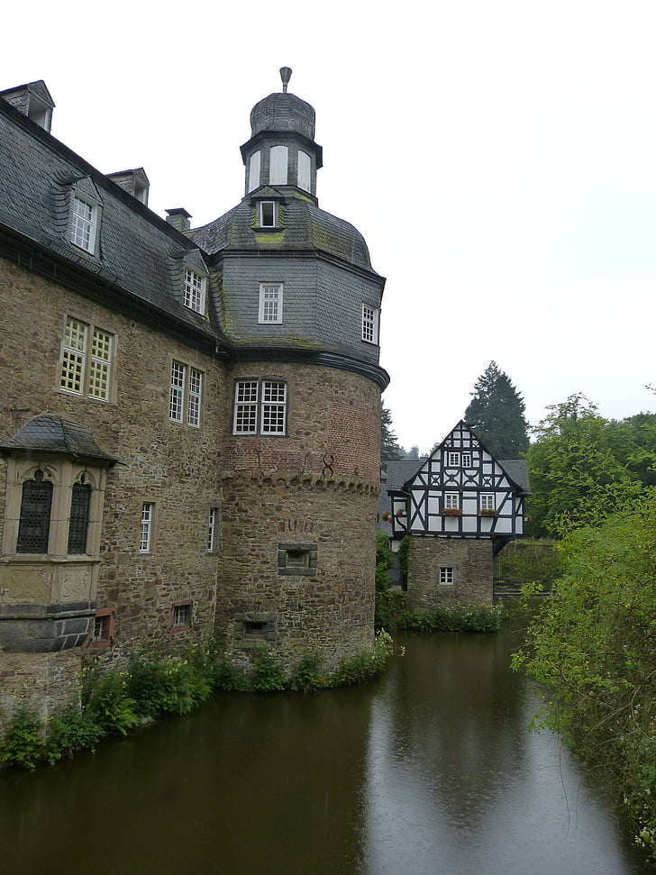 crottorf, castle, moated castle, architecture, romance, water, places of interest