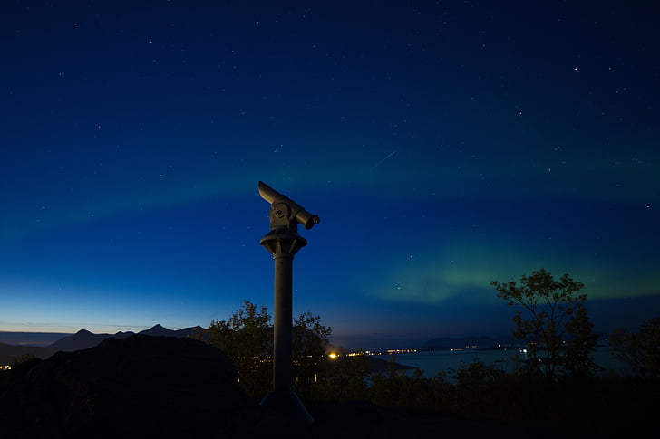 cahaya utara, Aurora, utara Norwegia, Norwegia, malam