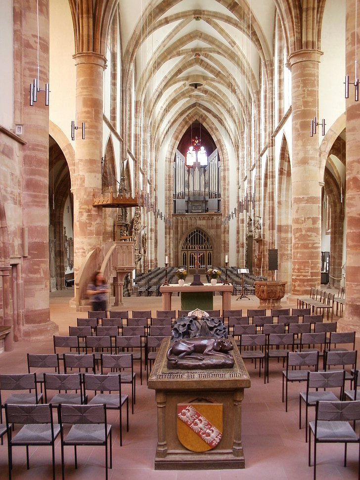 Stiftskirche, St arnual, interieur, Gothic, kerk, altaar, stoelen