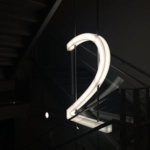 številka 2, številke, trske, znak na tabli, razsvetljava, svetlobnega podpisljiv, 2. nadstropje