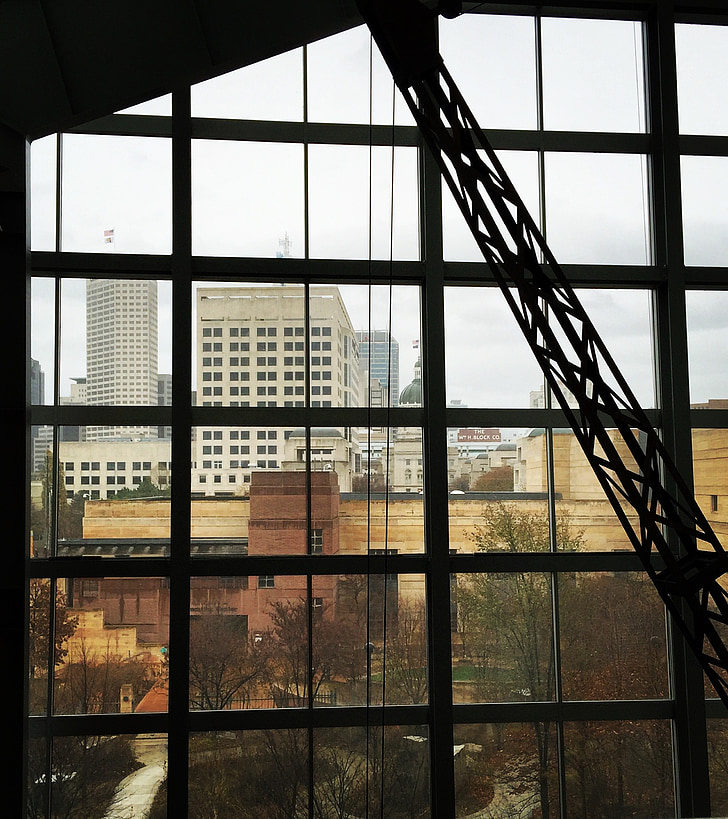 Indianapolis, talvel, muuseum akna