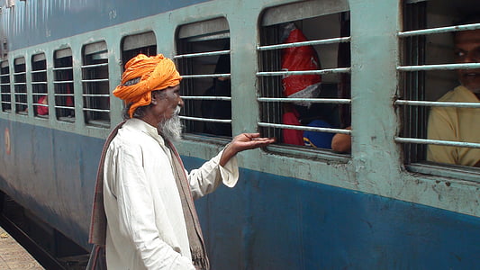 mendiants, chemins de fer indiens, Inde, pauvre, homme, pauvreté