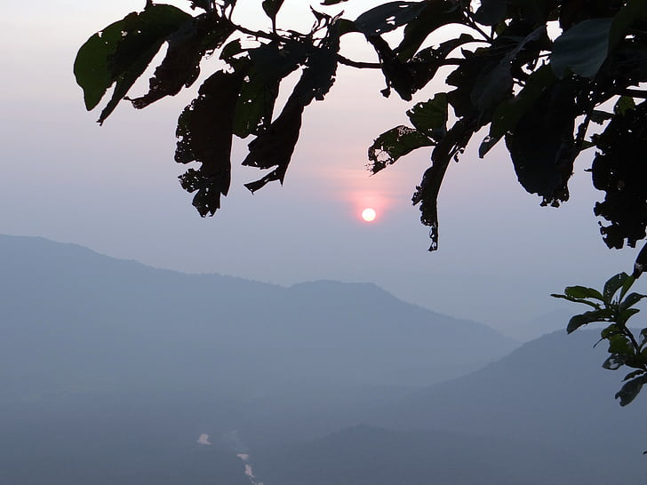 zachód słońca, Ghaty Zachodnie, Sahyadri, Pszczoła skały, Uttar kannada, Indie