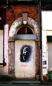 pie durvīm, Manchester, grafiti, pilsētas, dizains, programmas Molberts, aerosols