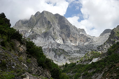 montaña, mármol, Carrara, nubes, Turismo, paisaje, roca
