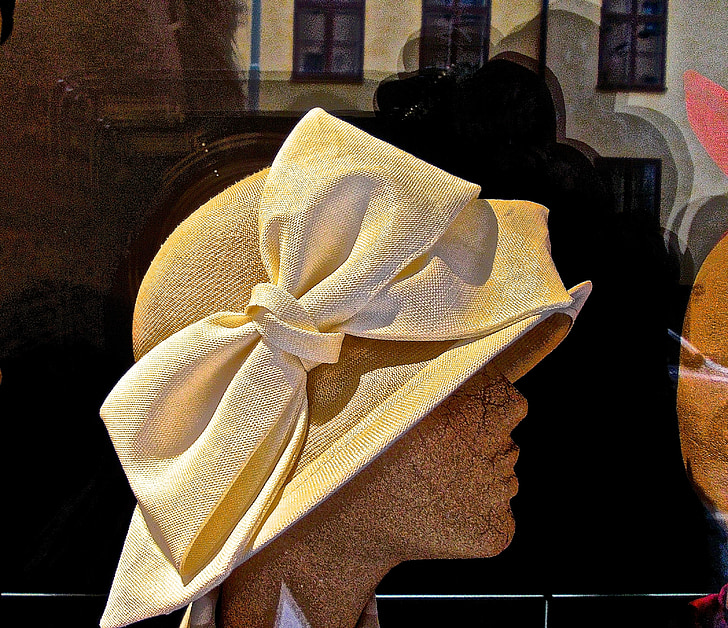 dress hat, headdress, bow, hatter, milliner, gift