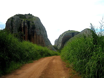 Angola, cielo, nubes, rocas, piedras, formaciones, afloramientos de