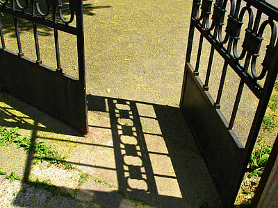 gate, door, court, shadow, open, entrance, doorway