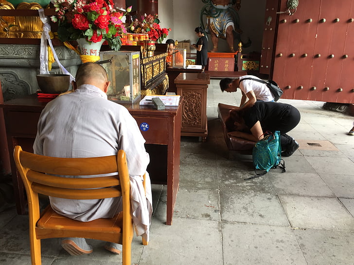 Modli se, modlitba, Buddha, mnich, Sanya, víra, čest