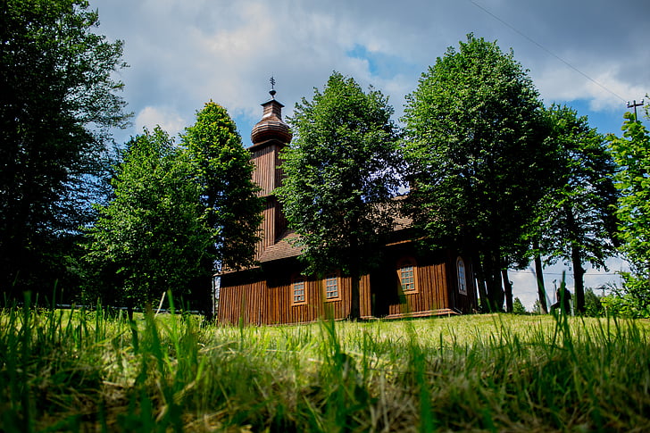 Drevený kostol, kostol, veža, drevenou strechou, Architektúra, Slovensko, tráva