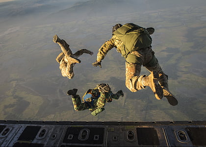 стрибки з парашутом, стрибок, висотно, Halo, падіння, стрибки з парашутом, військові