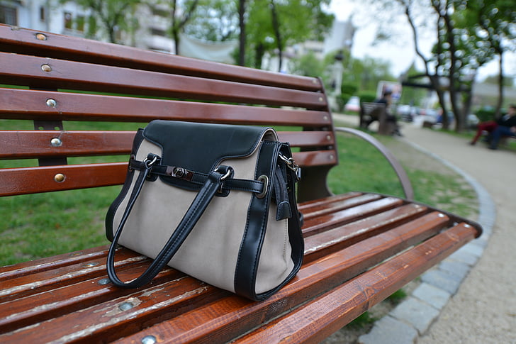 bag, bench, park, lady, forgonet, lost, stuff
