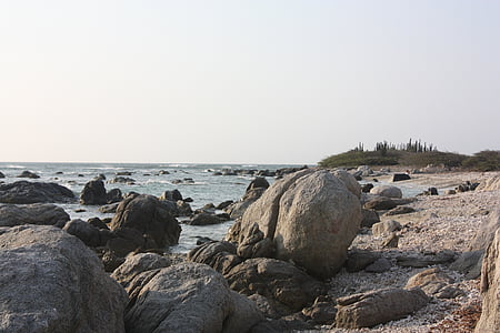 βράχια, στη θάλασσα, Αρούμπα