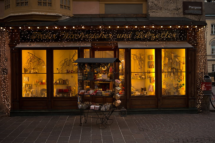 finestra del negozio, Ceri, creatore di Pan di zenzero, sera, luci di Natale, Innsbruck, città