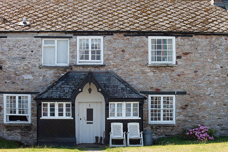 Casa, Cornwall, Inghilterra, ingresso, coperto, Sedie da giardino, stivali di gomma