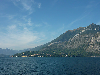 Komo ezers, Itālija, kalni