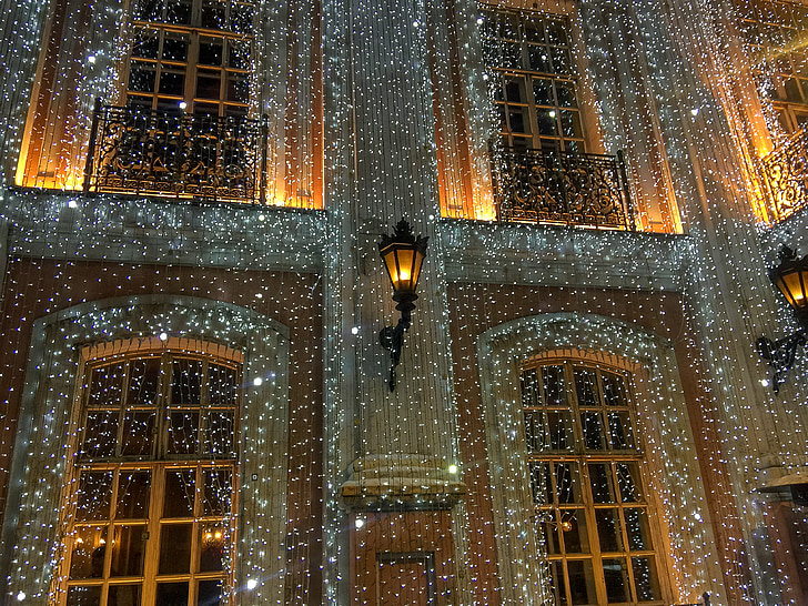 Москва, кафене Пушкин, фасада, декорации, Коледа, нощ, архитектура