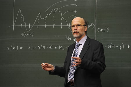 birger kollmeier, professor, blackboard, physics, lecturer, university, teacher
