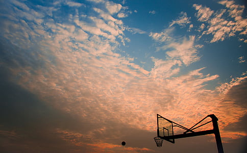 basketbal, wolk, hemel, blauwe hemel ·