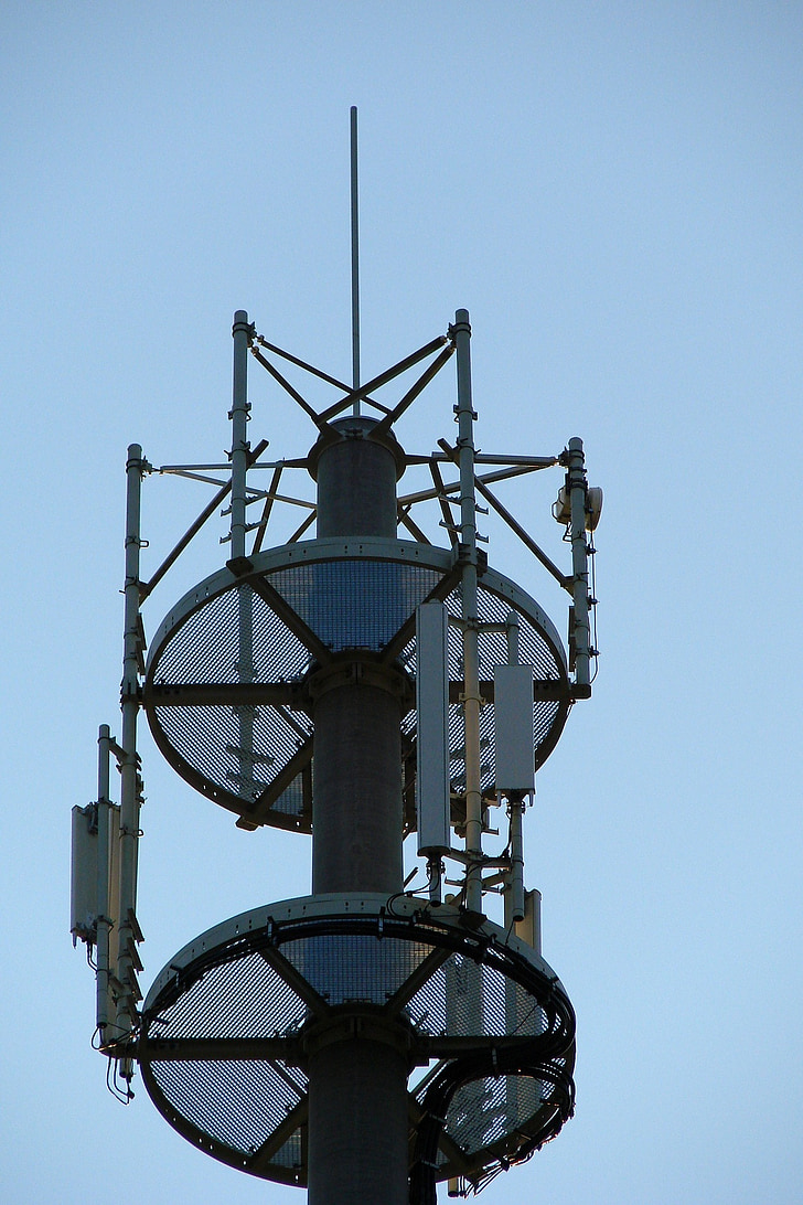 Telekomunikacijski stolp, stolp, posredovanje GSM, GSM, rele, antene, sporočilo