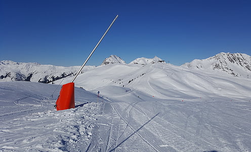Sporty zimowe, Arena, śnieg, Austria, góry, Alpy, dla narciarzy