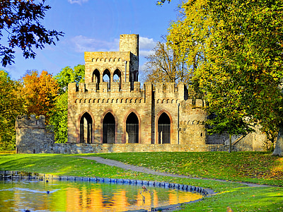 Wiesbaden, Biebrich, hrad, Zámecký park, mosburg, podzimní barvy, podzim