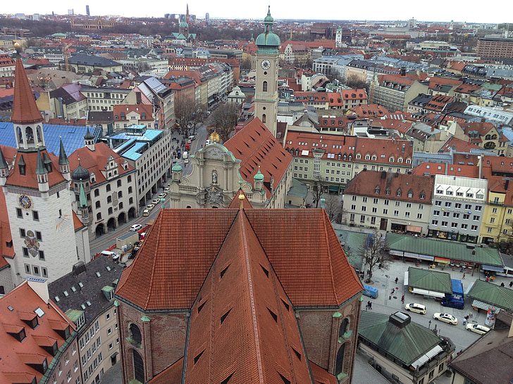 Μόναχο, Βαυαρία, στο κέντρο της πόλης, σπίτια, μεγαλοπρεπή κτίρια