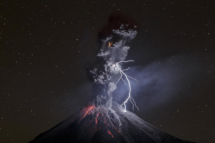 vulcão, de, colimado, MX, sem pessoas, alimentação na natureza, à noite