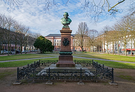 Darmstadt, Hesse, Tyskland, Mathilde plats, trädgård, Park, tingsrätt domstol
