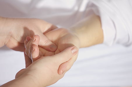 tratamiento, dedo, mantener, mano, muñeca, masaje de la mano, práctica