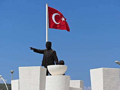 Turkei, Fethiye, Flagge, Statue