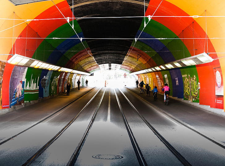 tunnel, lumière, passage souterrain, rails du tramway