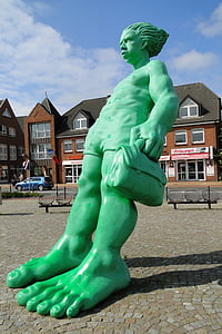traveling giant in wind, westerland, statue, green, railway station, sylt, martin cloud