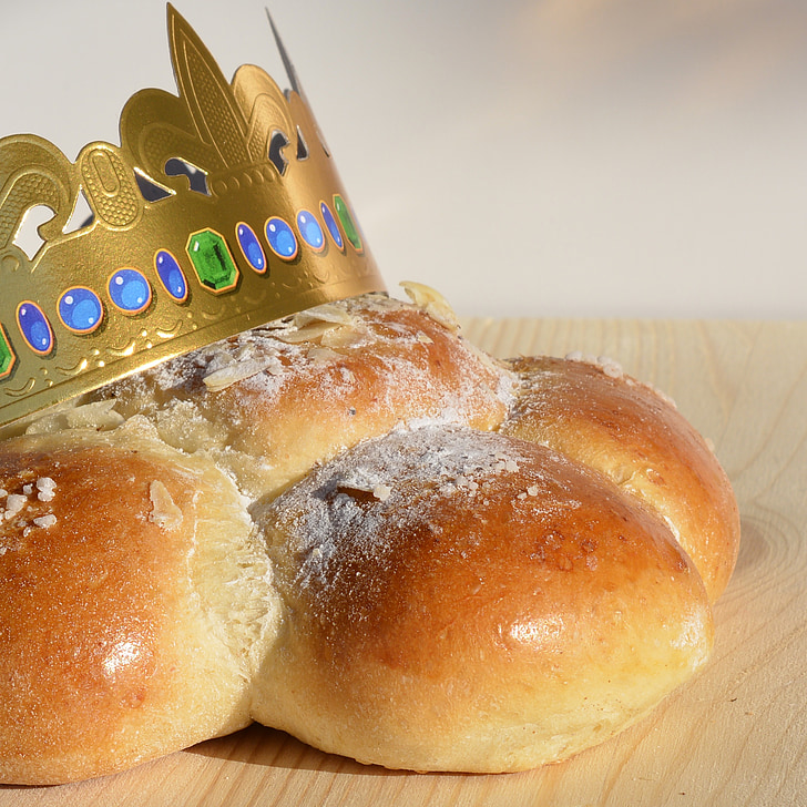 three king cake, custom, tradition, crown, search, hide figure, bread