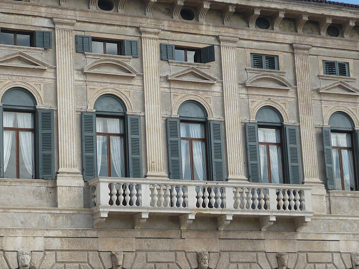 Verona, Italština, Itálie, budova, okno, balkon