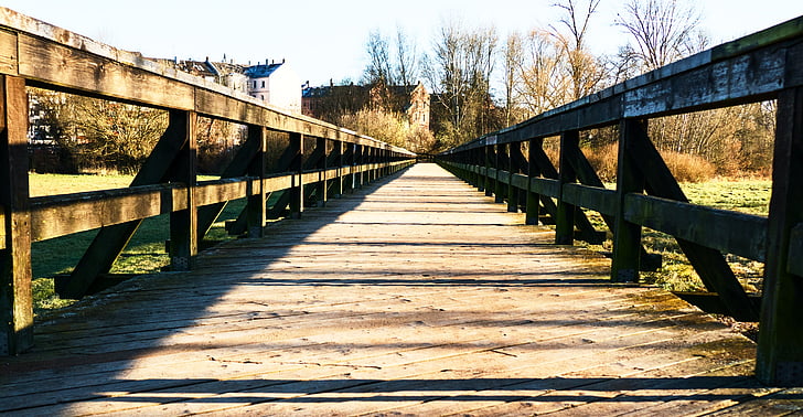 drewniany most, sieci Web, Środkowa Frankonia, Fürth, jesień