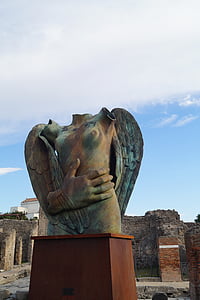 Itálie, Pompeje, Moderne kunst, Igor mitoraj, bronz