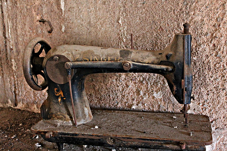 siuvimo mašina, senas, likimo valiai, purvinas, palėpėje, siūlių, atminties