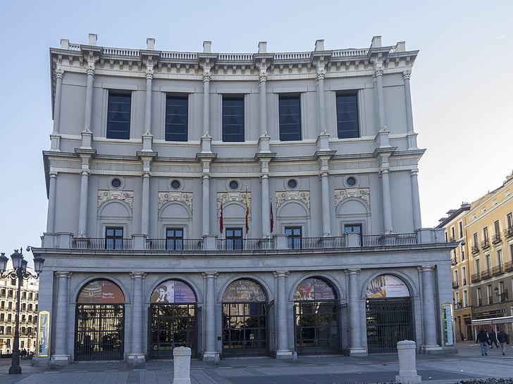 Madrid, Royal theatre, Divadlá