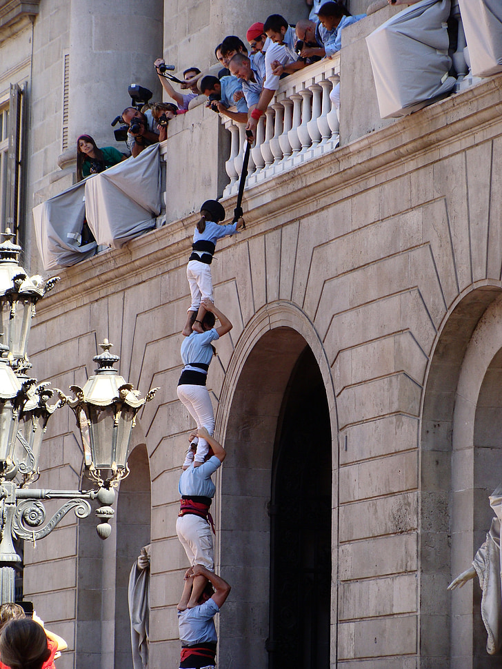 La merce, Barcelona, akrobaták, teljesítmény, ünnepe, Spanyolország, vidámparkok